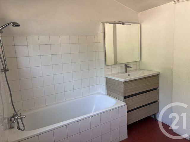Appartement F3 à louer - 3 pièces - 98.88 m2 - FOIX - 09 - MIDI-PYRENEES - Century 21 L'Agence