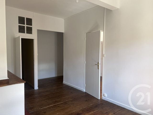 Appartement F3 à louer - 3 pièces - 98.88 m2 - FOIX - 09 - MIDI-PYRENEES - Century 21 L'Agence