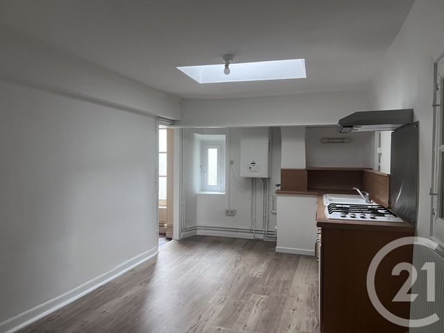 Appartement F3 à louer - 3 pièces - 98.88 m2 - FOIX - 09 - MIDI-PYRENEES - Century 21 L'Agence