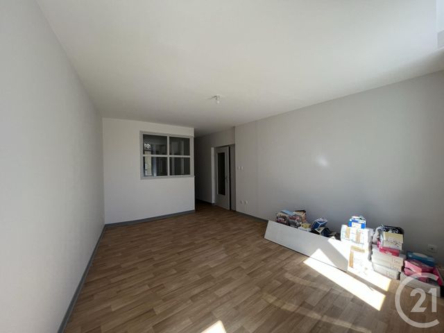 Appartement T4 à louer - 4 pièces - 80.0 m2 - FOIX - 09 - MIDI-PYRENEES - Century 21 L'Agence