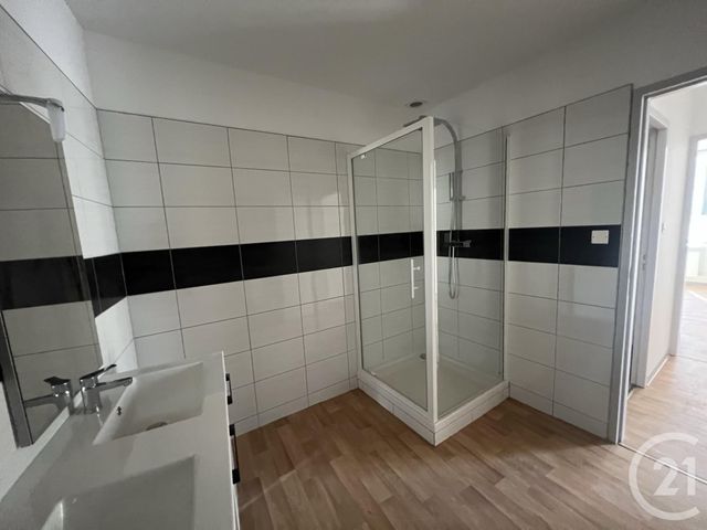 Appartement T4 à louer - 4 pièces - 80.0 m2 - FOIX - 09 - MIDI-PYRENEES - Century 21 L'Agence