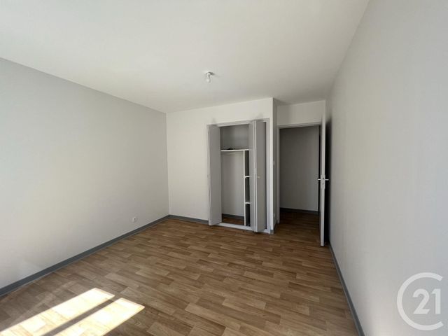 Appartement T4 à louer - 4 pièces - 80.0 m2 - FOIX - 09 - MIDI-PYRENEES - Century 21 L'Agence