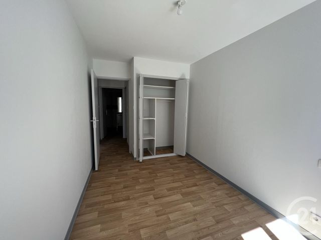 Appartement T4 à louer - 4 pièces - 80.0 m2 - FOIX - 09 - MIDI-PYRENEES - Century 21 L'Agence