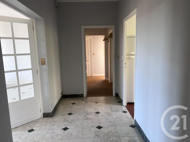 Appartement F4 à louer - 4 pièces - 110.0 m2 - FOIX - 09 - MIDI-PYRENEES - Century 21 L'Agence
