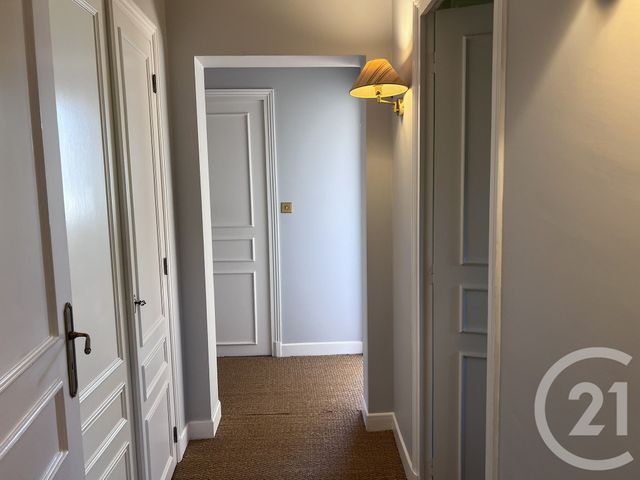 Appartement F4 à louer - 4 pièces - 110.0 m2 - FOIX - 09 - MIDI-PYRENEES - Century 21 L'Agence