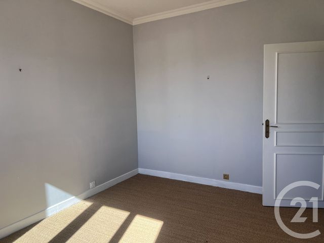 Appartement F4 à louer - 4 pièces - 110.0 m2 - FOIX - 09 - MIDI-PYRENEES - Century 21 L'Agence