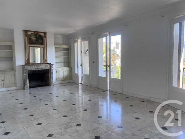 Appartement F4 à louer - 4 pièces - 110.0 m2 - FOIX - 09 - MIDI-PYRENEES - Century 21 L'Agence