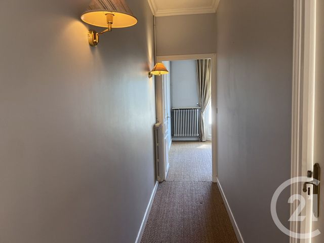 Appartement F4 à louer - 4 pièces - 110.0 m2 - FOIX - 09 - MIDI-PYRENEES - Century 21 L'Agence