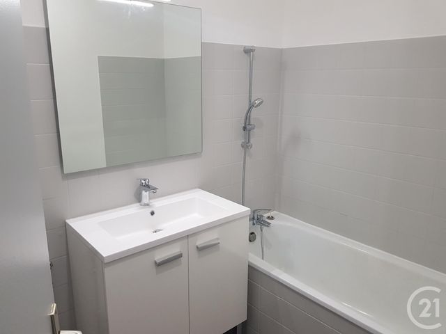Appartement T3 à louer - 3 pièces - 67.85 m2 - FOIX - 09 - MIDI-PYRENEES - Century 21 L'Agence